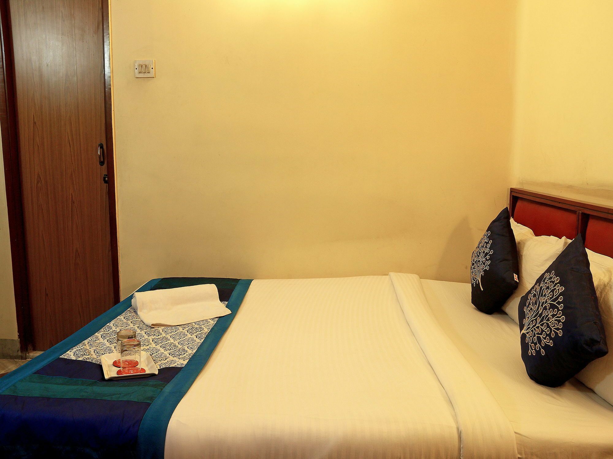 Oyo 4621 Hotel Camac Plaza Kalkuta Zewnętrze zdjęcie